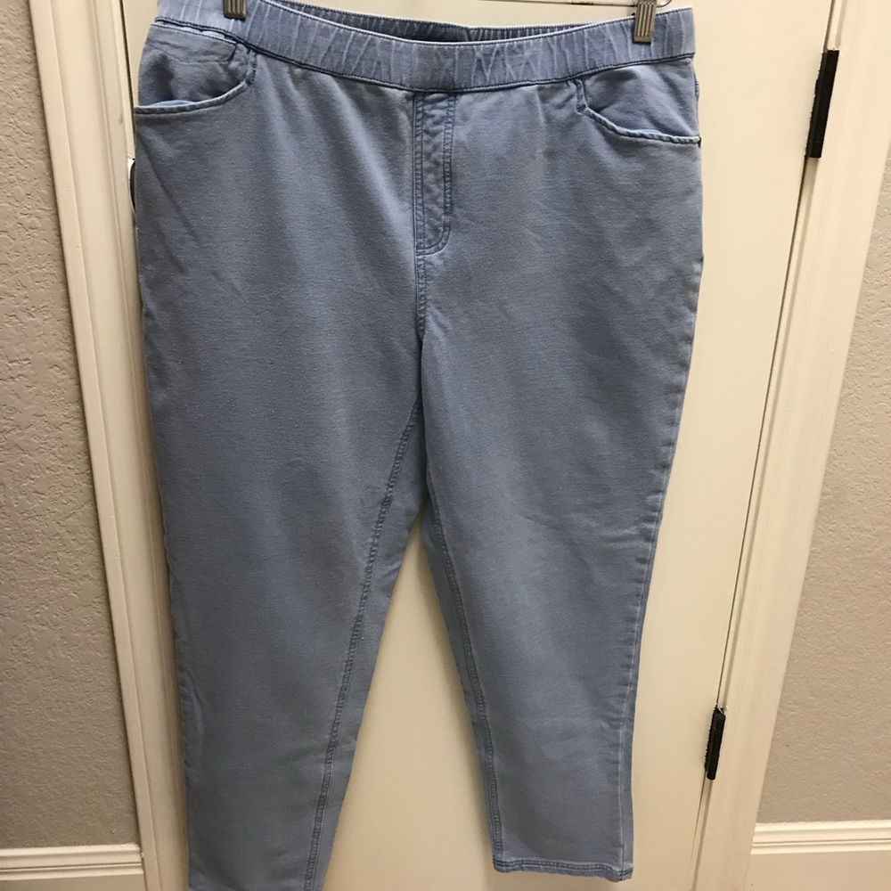 Ladies gently used clothes